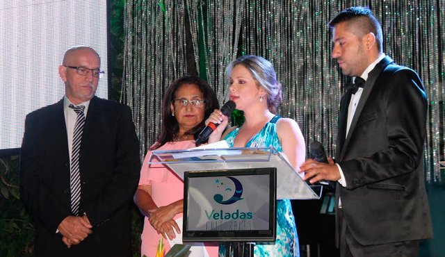 El gerente de Aguas Kpital, Hugo Vergel (primero de izquierda a derecha), en la instalación del acto de celebración de los 10 años de Aguas Kpital Cúcuta al frente de la operación del acueducto de la ciudad. Cortesía