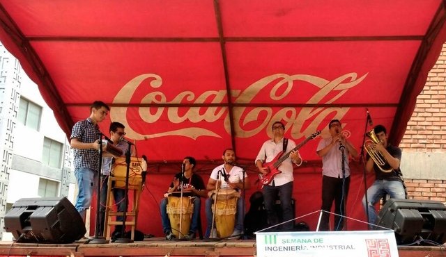 El grupo de tamboras de la UFPS participará esta noche en la serenata a San José de Cúcuta en el Teatro Las Cascadas. Archivo