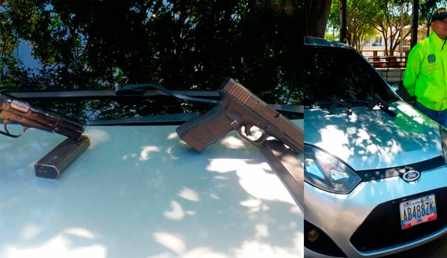 En el compartimiento de la bolsa de protección en caso de accidentes, estaba la caleta con dos pistolas. Policía Nacional