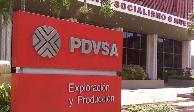 Utilizando bombas extractoras y una cisterna de Pdvsa, los imputados "habrían extraído 40.000 litros de sustancia inflamable". Internet