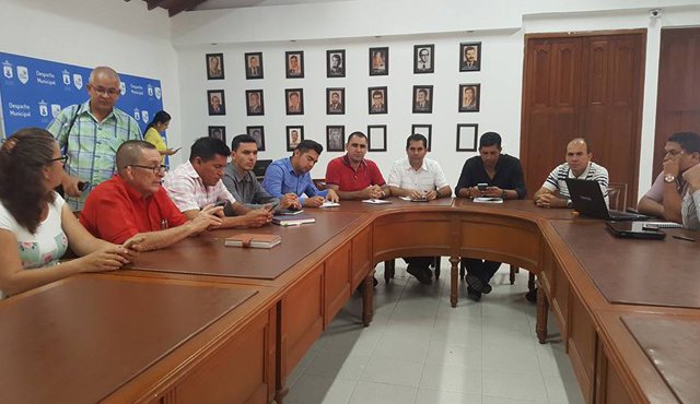 Los alcaldes de los municipios a donde llegará el proyecto se reunieron con los representantes del Departamento Nacional de Planeación. Javier Sarabia