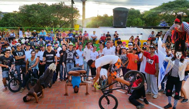 Más de 200 personas llegaron al lugar para disfrutar del espectáculo. Cortesía