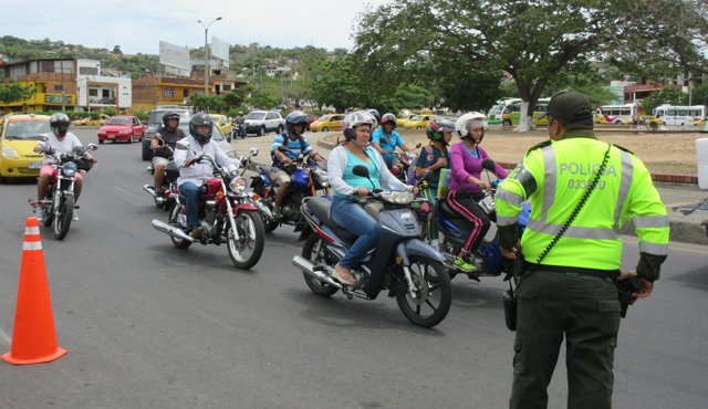 A partir de esta semana todas las autoridades de Tránsito del área metropolitana tendrán puestos los ojos en los motociclistas, porque es la población que mayor aporte está haciendo en la accidentalidad y mortalidad en las vías. Orlando Carvajal