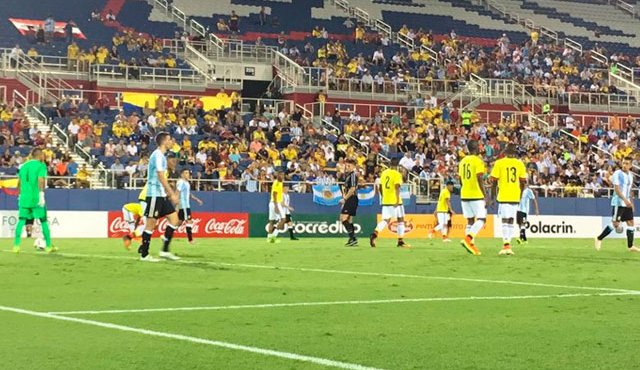 En un partido ameno y dinámico, la Selección Colombia Olímpica empató con su similar de Argentina 0-0. @ColGritaGol