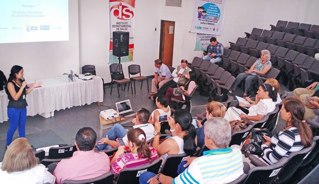 Docentes de diferentes instituciones educativas del departamento recibieron capacitación para prevenir la propagación de vectores en sus colegios y escuelas. Cortesía