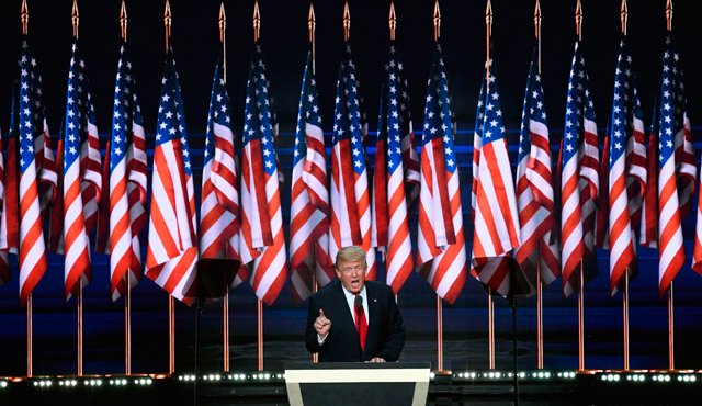 "Yo soy tu voz", declaró Donald Trump, tras definirse como el candidato republicano a las presidenciales de Estados Unidos. AFP