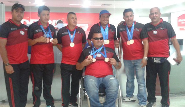 Este es el grupo de atletas de Norte de Santander, de deporte adaptado que dejaron en alto el nombre del departamento en el Open de Cali. Cortesía