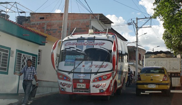 La ruta hacia el centro, unicentro y el aeropuerto empezó a funcionar de nuevo esta semana con la empresa Cotrasfronorte. La ruta será de domingo a domingo de 5 a.m. a 7 p.m. Juan Pablo Bayona