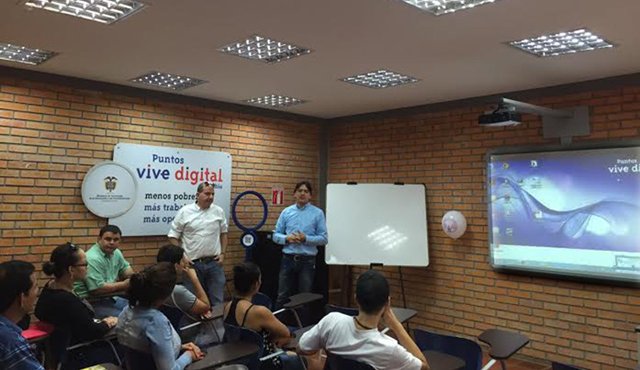 Un viernes al mes, estos puntos Vive Digital se convertirán en punto de paz, donde la comunidad podrá conocer todo lo relacionado con el proceso de paz. Cortesía