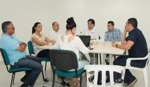 Funcionarios del Ministerio de las TIC aprobaron adecuaciones físicas para la construcción de un laboratorio de emprendimiento en la UFPS. Cortesía