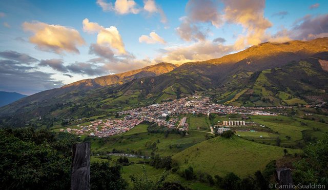 Este fin de semana se espera la llegada de turistas a Chitagá. Las principales atracciones son la feria bovina y los bailes populares. Cortesía