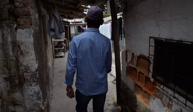 Sebastián Giraldo es un convencido que la paz no está a la vuelta de la esquina porque además de las Farc hay otros grupos insurgentes y además están las bandas criminales. AFP
