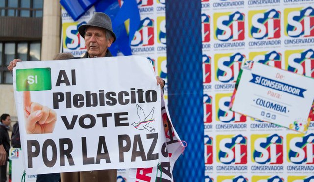 El fallo de la corte dejó claro que en la campaña por el plebiscito solo se podrá hacer promoción por el ‘Sí’ y el ‘No’ y no por otra causa partidista y política que favorezca futuras candidaturas. Colprensa