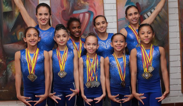 Las deportistas de Norte de Santander sobresalieron en el pasado certamen nacional de gimnasia artística, y ahora se alistan para representar al país en un suramericano y panamericano en las categorías infantil, juvenil y mayores. César Obando