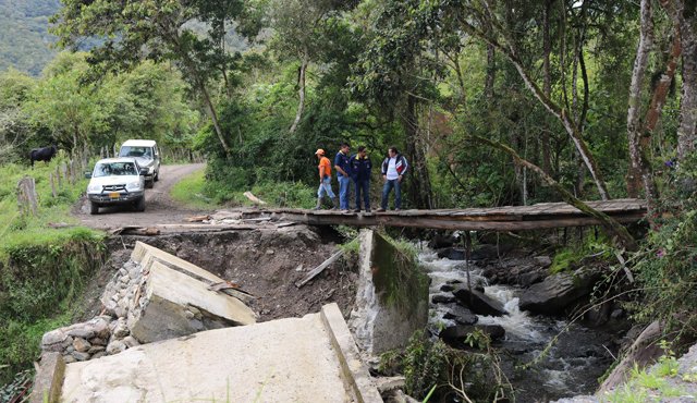 Los exertos recomiendan la evacuación de las zonas cercanas al área afectada. Colprensa