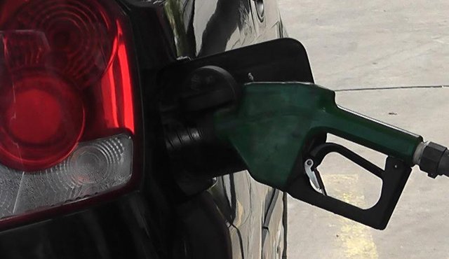 Esta semana los usuarios de las bombas de gasolina del Táchira se vieron sorprendidos ante la reducción del cupo de combustible. Eilyn Cardozo