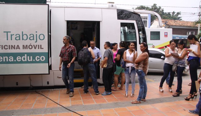 Según el Dane, en el primer semestre de 2016, 3,9 millones de personas estaban ocupadas en la región Oriental, una disminución de 4,9% frente al mismo período de 2015. Archivo
