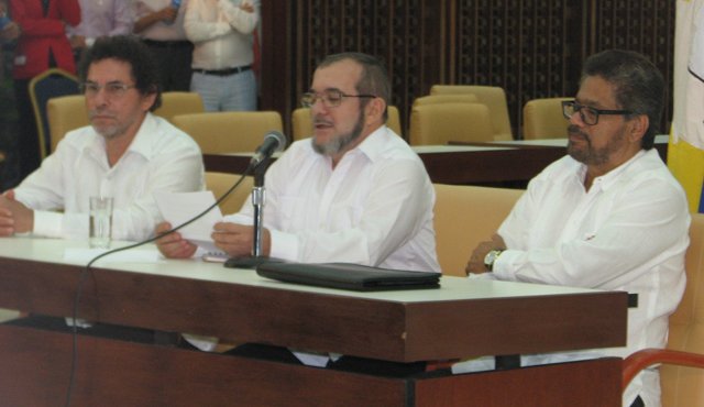 El cese el fuego definitivo declarado por las Farc entrará en vigor a las 00.00 horas de este lunes. Colprensa