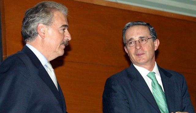 Andrés Pastrana y Álvaro Uribe harán campaña por el No. Colprensa