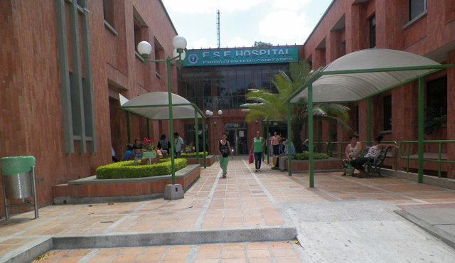 Seny Esther Rochels Sánchez, de 66 años, sigue en el hospital Emiro Quintero Cañizares, esperando el urgente traslado. Archivo