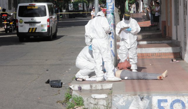 Martha Yaneth Uribe Merchán murió de manera instantánea en el lugar del accidente. El vehículo de transporte escolar no llevaba pasajeros. Cristian Herrera
