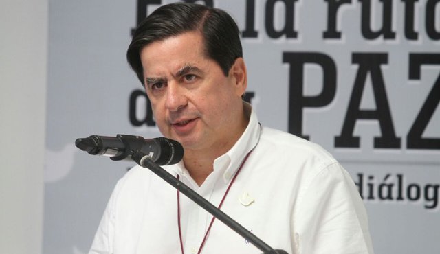 Juan Fernando Cristo, Ministro del Interior Colprensa