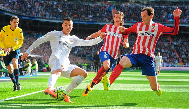 Después de conocerse la ratificación de su sanción, tanto Real como Atlético anunciaron que acudirán al Tribunal Arbitral del Deporte (TAS) para tratar de evitar el castigo. Archivo