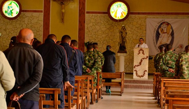 La actividad religiosa se desarrolló en el Cantón Militar San Jorge. Ejército Nacional