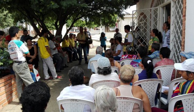 En Doña Nidia la jornada de titulación no dio abasto: 70 personas recibieron información, pero faltaron otras 50. Cortesía