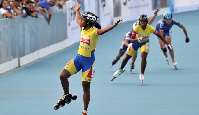 Kerstinck Sarmiento se colgó la medalla de oro en la prueba de los 500 metros categoría juvenil. Luis Ramírez - Fedepatín