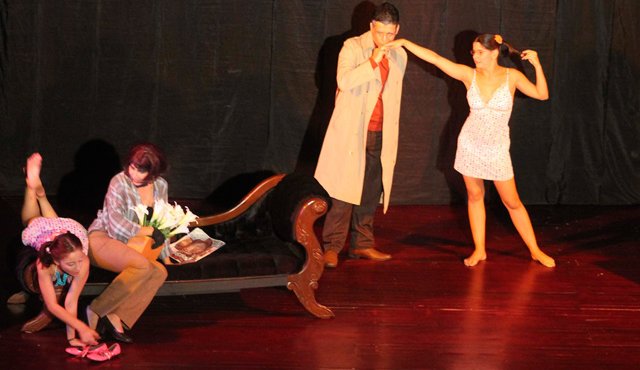 Presentación de la obra Lolita, confesiones de un amor casi imposible en el Teatro Municipal de Cúcuta. Cortesía