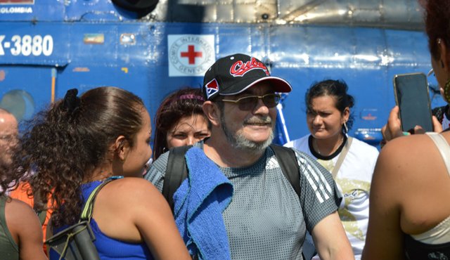 'Timochenko', a su llegada a principios de semana a las selvas del Caguán, procedente de La Habana. El viaje, con otros jefes de las Farc, lo hizo en un avión del Comité Internacional de la Cruz Roja. Colprensa