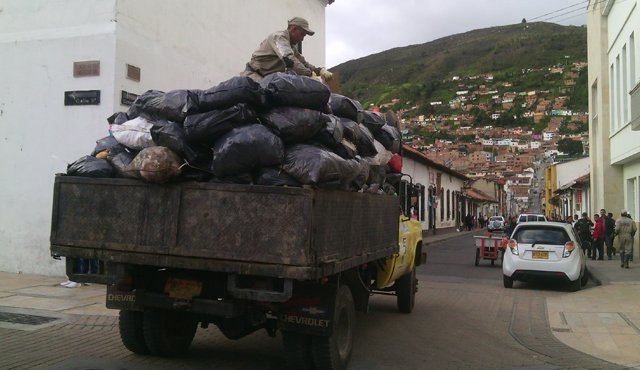 Los vehículos de Empopamplona cumplen las rutas establecidas a partir de las 6:00 de la tarde. Roberto Ospino