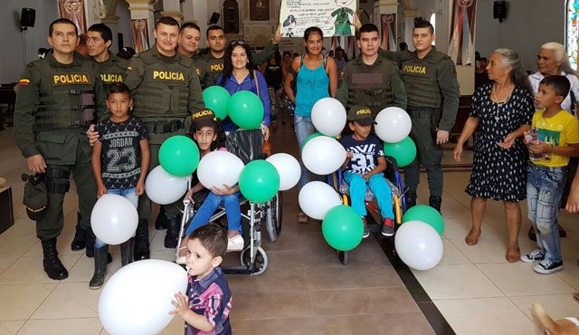 La entrega se llevó a cabo en la parroquia San Miguel Arcángel del municipio de Hacarí Policía Nacional