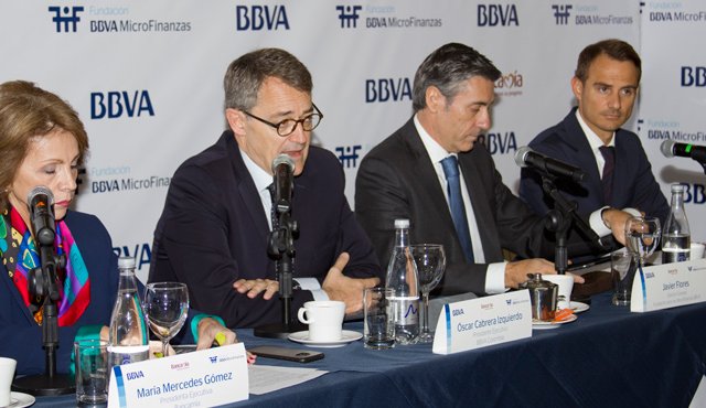Las directivas del BBVA y Bancamía presentaron el balance del microcrédito en el país, destacando la importancia que tiene este producto en las familias más pobres. Colprensa