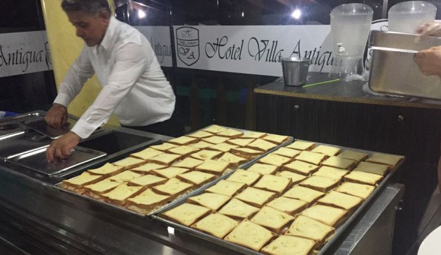 Los deportistas de la Provincia de los Caro, sentaron su voz de protesta por la pésima alimentación que recibieron durante la participación en la fase departamental de los Juegos Supérate. Cortesía