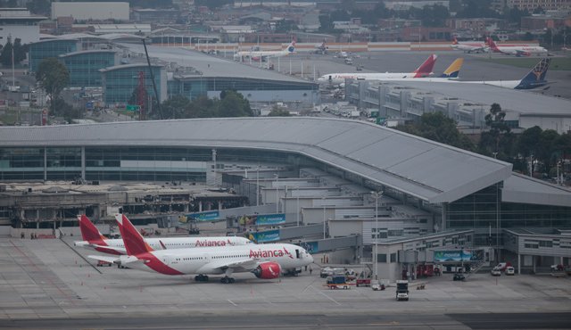 La aeronave aterrizó sin ningún contratiempo, reseñaron medios de prensa locales. Colprensa
