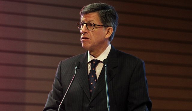 José Miguel Vivanco, cuestionó los beneficios jurídicos que otorga el acuerdo de paz entre el gobierno de Colombia y la guerrilla de las Far. Colprensa