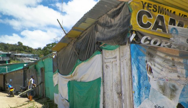 Los habitantes de bajos recursos de Tierra Santa han levantado sus casas gestionando recursos a través de préstamos. Javier Sarabia