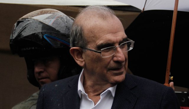 El jefe negociador hizo pública su decisión de dejar en las manos del presidente Santos su cargo. Colprensa
