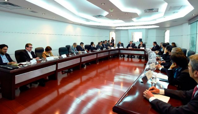 Según Mauricio Lizcano, presidente del Congreso, será el Mandatario quien defina sus voceros. Presidencia