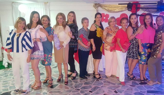 Nubia de Franco, Sandra Leal, Teresa Ortiz, Isabel Sepúlveda, Liliana Vera, Martha Mantilla, Martha Vargas, Yolanda de Akly, Betty Fuentes, Alexa Jaimes, Made Luna y Fanny Ruiz. Cortesía