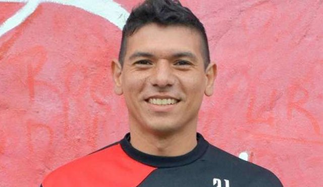 El futbolista ahora se llama Diego Ayala, de Cambaceres. Tomada de Internet