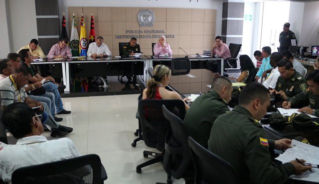 En el Comando de Policía, la Alcaldía, la Policía y la Fiscalía acudieron a la cita que les hizo la Procuraduría para escuchar a los ediles. César Obando
