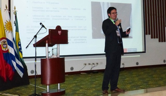 Rodrigo Aguilera, analista internacional, explicó que el país ha mejorado sus indicadores en los últimos cuatro años. Colprensa