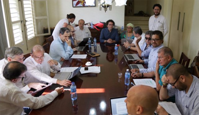 El equipo negociador del Gobierno y las Farc estuvo reunido durante nueve días para llegar a un nuevo acuerdo de paz. Tomada de Internet