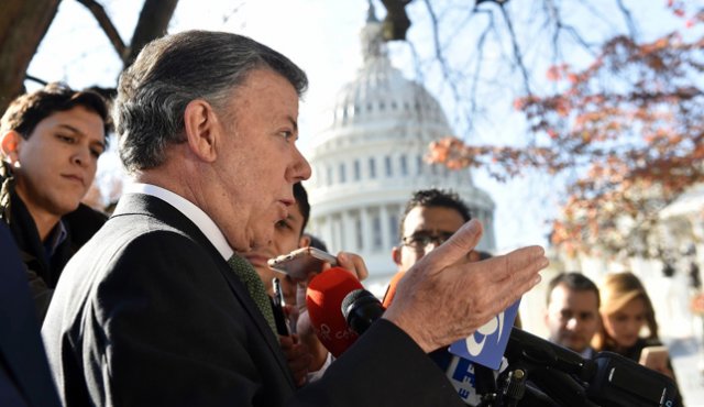 Durante su visita a Estados Unidos el presidente Juan Manuel Santos se reunió con congresistas de los partidos Demócrata y Republicano para informarles sobre el nuevo acuerdo de paz con las Farc. AFP