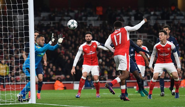 En el Emirates Stadium el París Saint-Germain irrumpió con paso firme. AFP