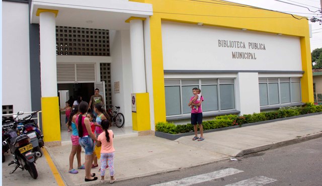 Los talleres de formación artística se realizarán en la biblioteca pública José Ignacio Rangel de lunes a viernes. Archivo