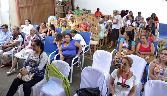 Las mujeres se reunieron, mostraron sus proyectos y expusieron la inversión que necesitan para hacerlos realidad. Edinsson Figueroa